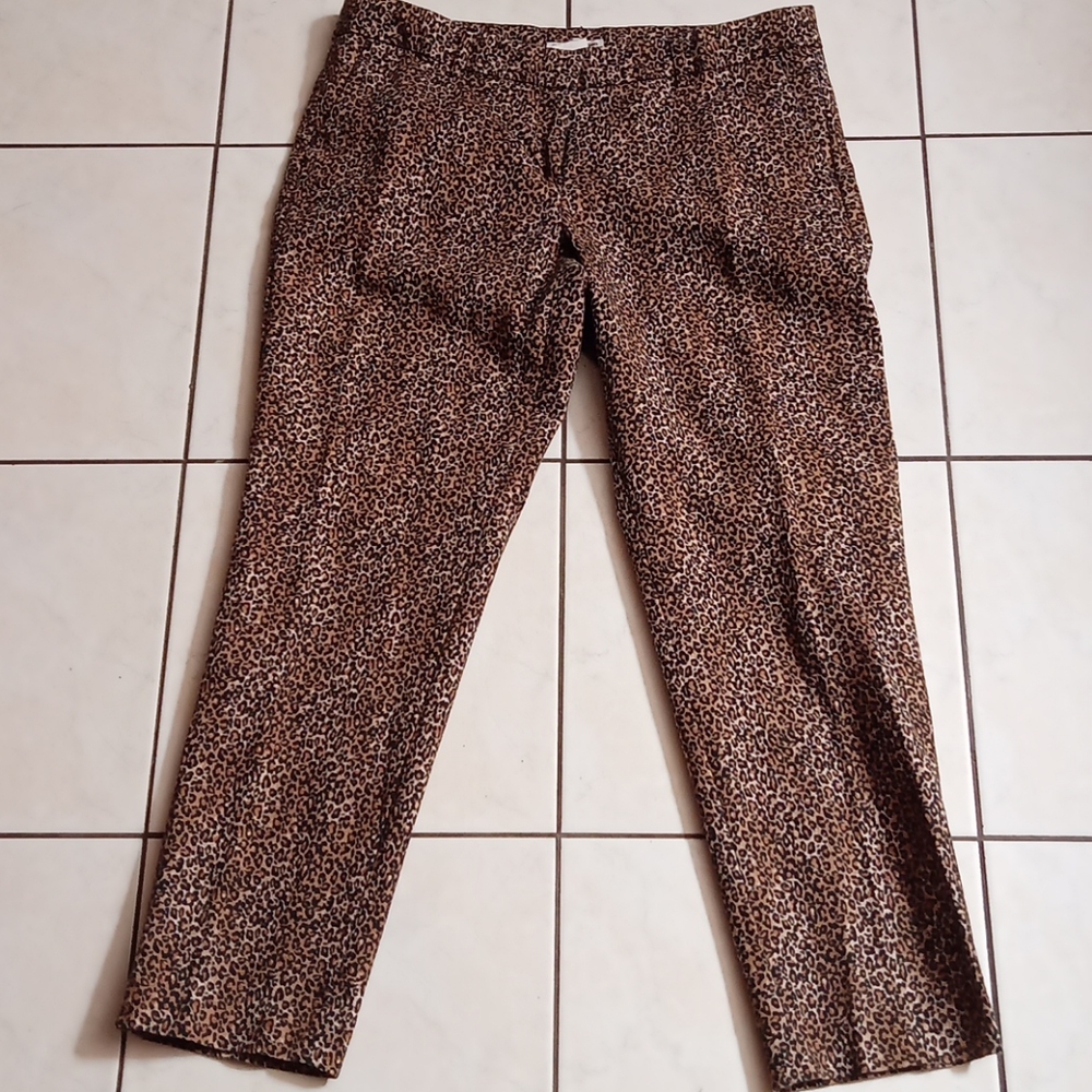 Dalia Collection Leopard Print Ankle Pants